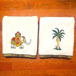 Embroidered Bath Towels (set of 2)